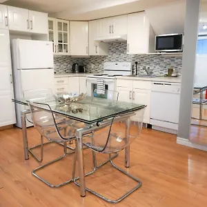 Free Parking - Great 1br Near Henri Bourassa Metro Appartement